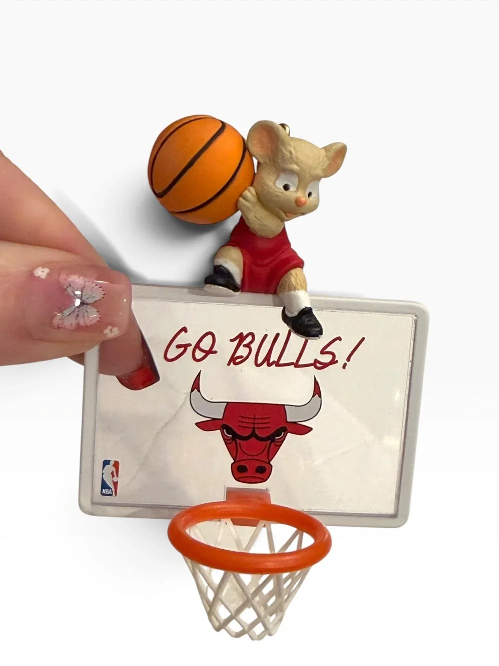 Chicago Bulls 1998 Hallmark Keepsake Ornament Official Licensed NBA Basketball